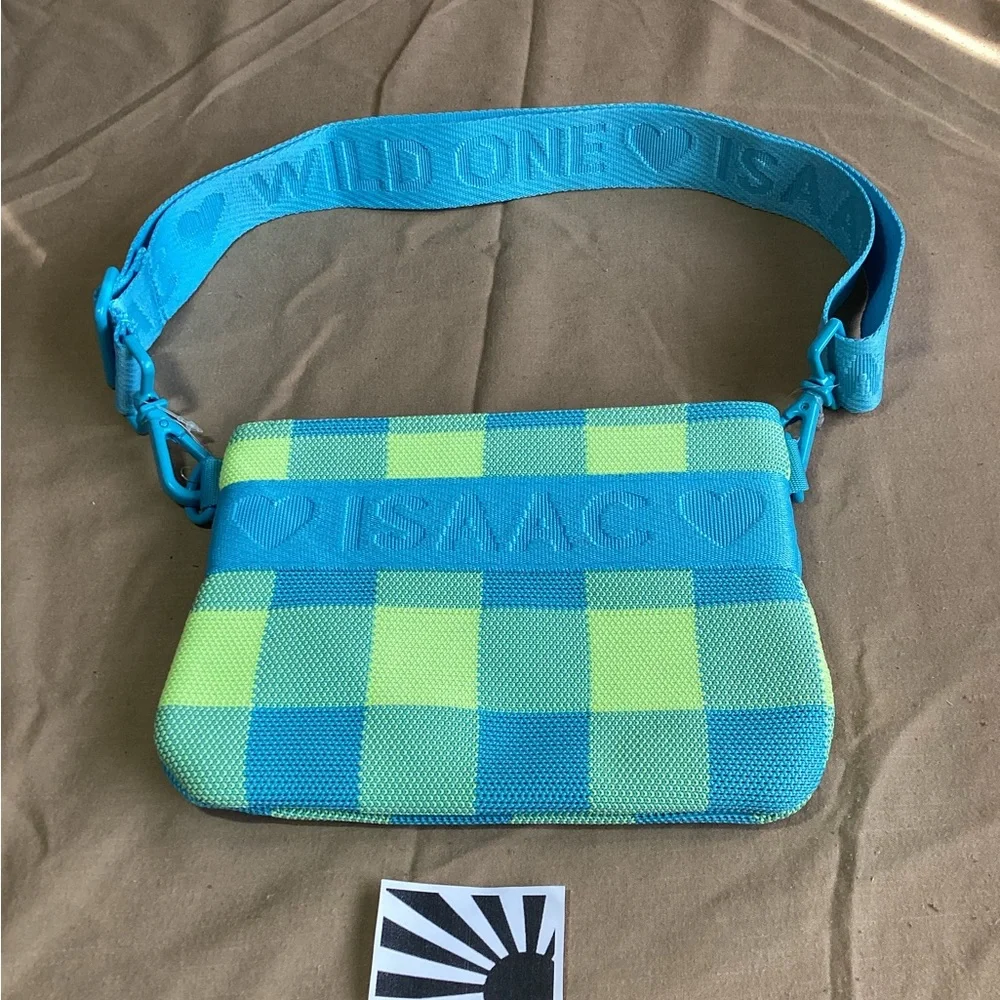NWOT Wild One x Isaac Mizrahi Dog Treat Pouch